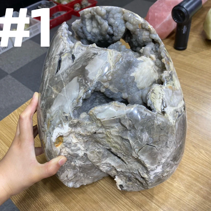 Thumbnail 3